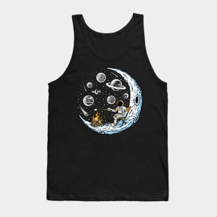 Astronaut on the moon Tank Top